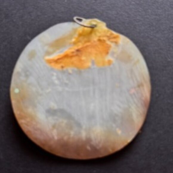 Antique Hand Painted Mother of Pearl Pendant - Picture 2 of 2